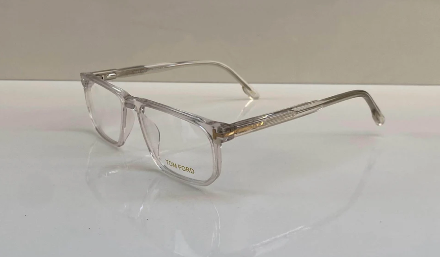 The Science Behind Transparent Glasses: Benefits for Eye Health and Style