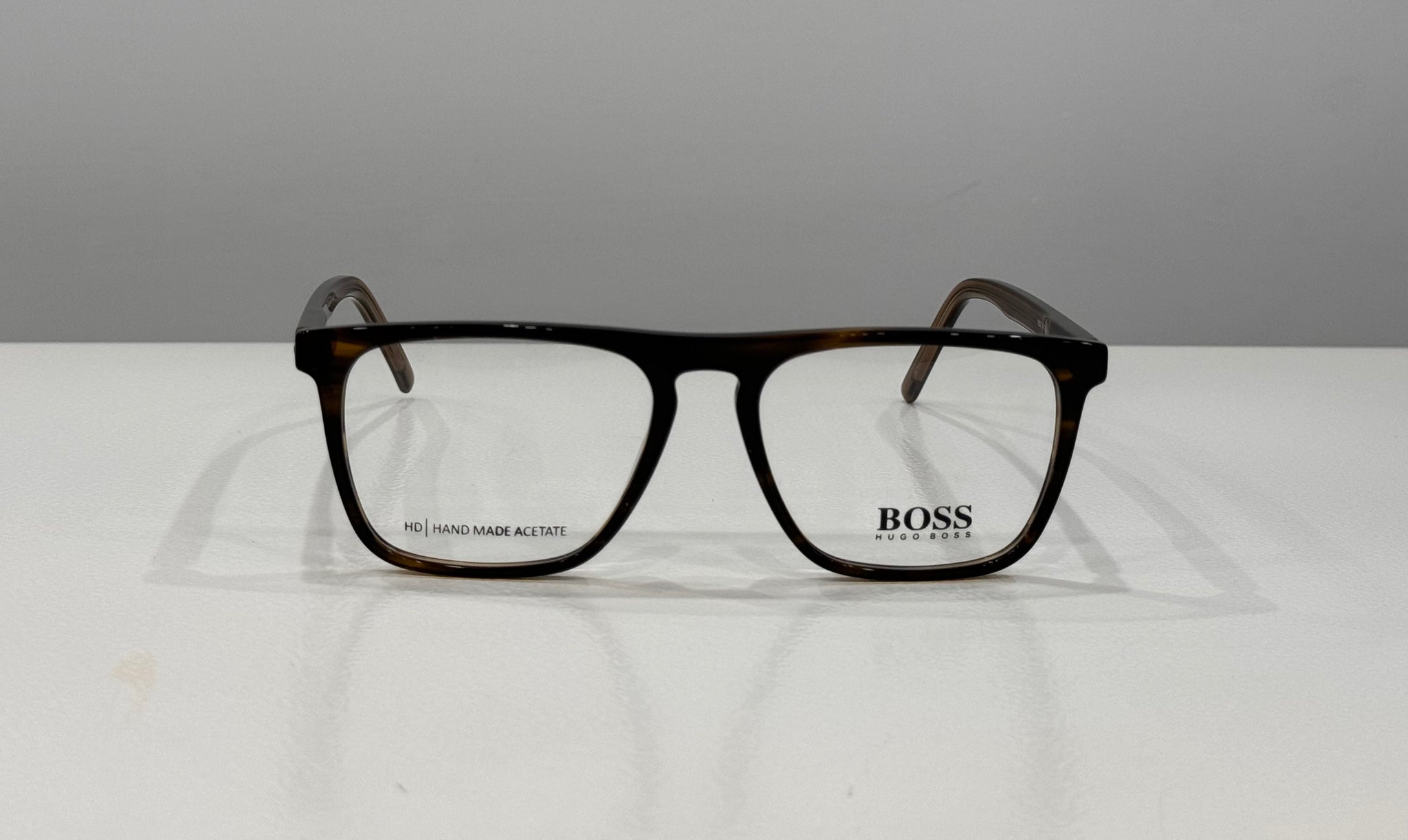 Hugo Boss 7802