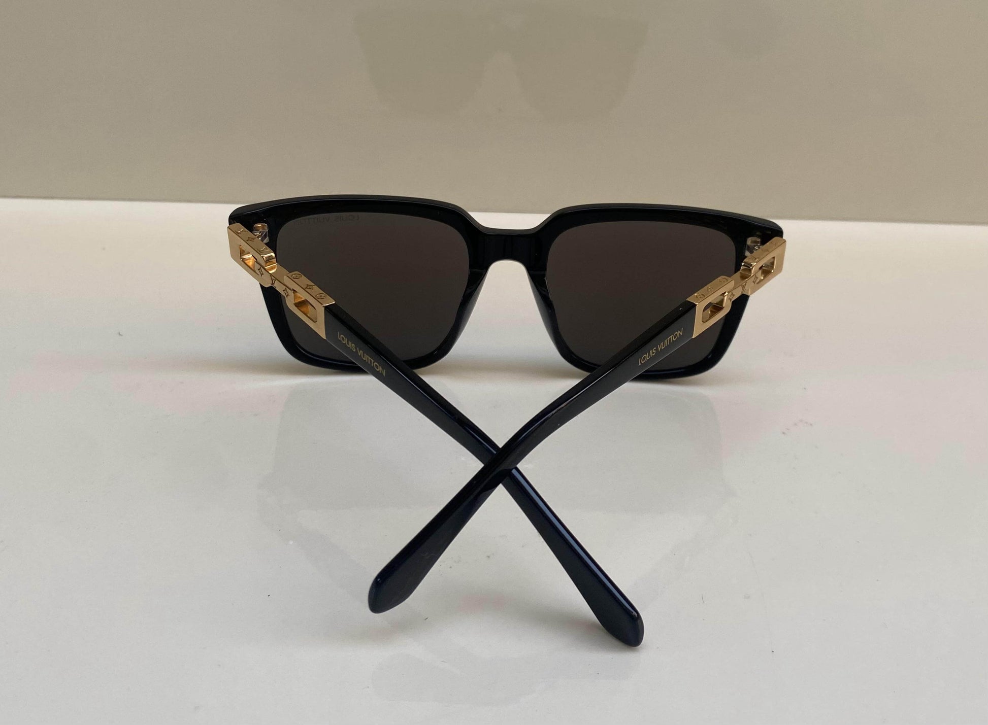 Louis Vuitton Z1981U - Eyeshades.pk